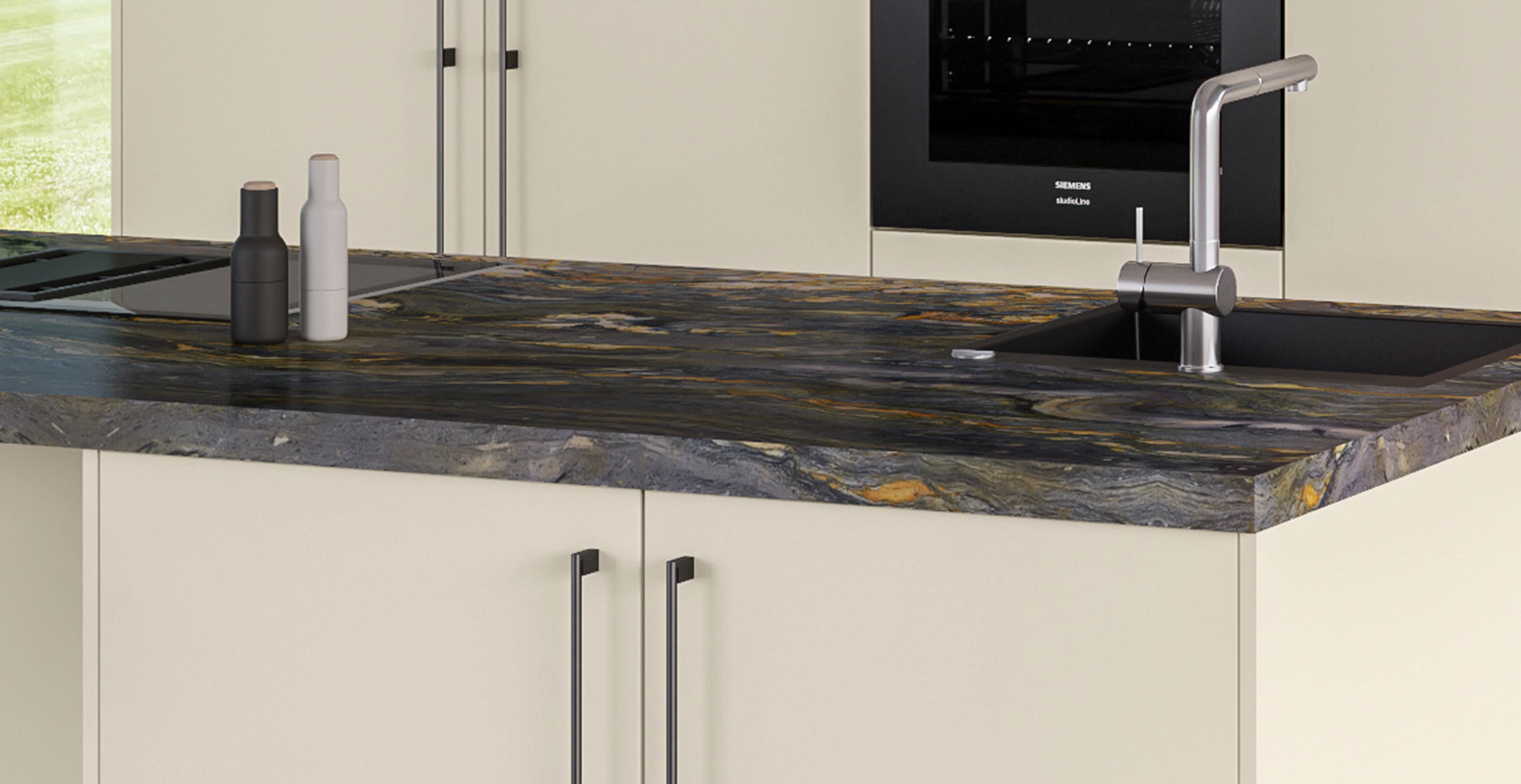 Hochwertige Granitarbeitsplatten aus eigenem Granitwerk