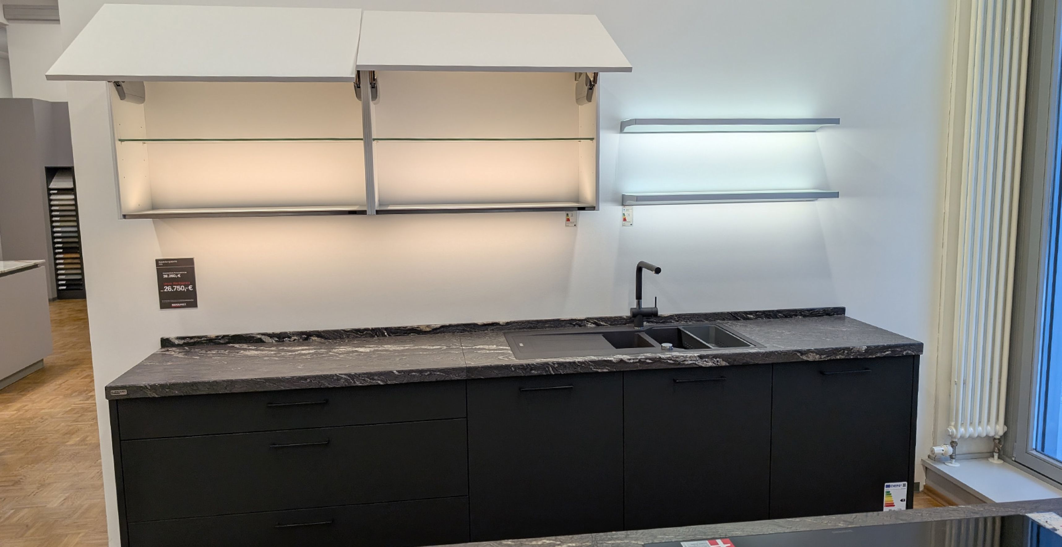 TN16_Wand-rechts-offen.jpg