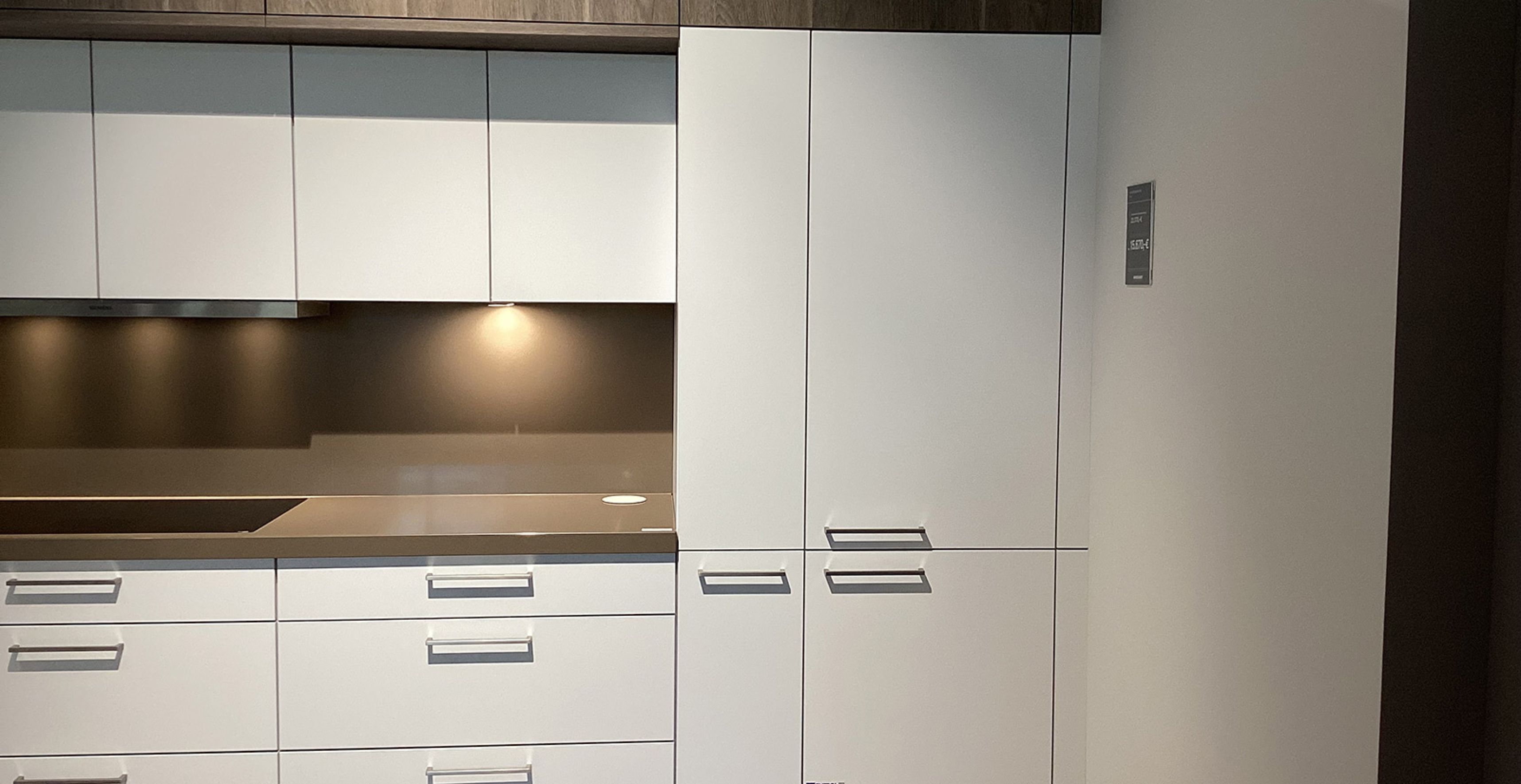 KN03-Kühl,--Gefrierkombi-Siemens-geschlossen.jpg