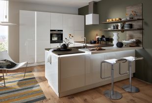 Marquardt Küchen: Weiße Design Küche Vorschau