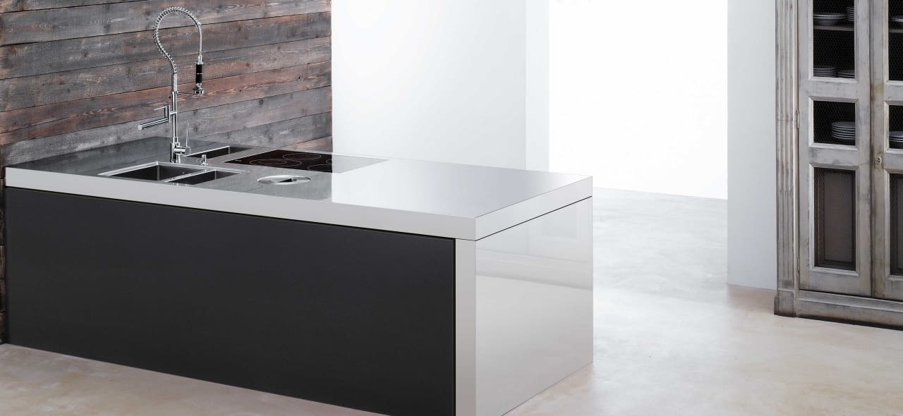 Arbeitsplatten aus quarz, edelstahl und glas – marquardt küchen