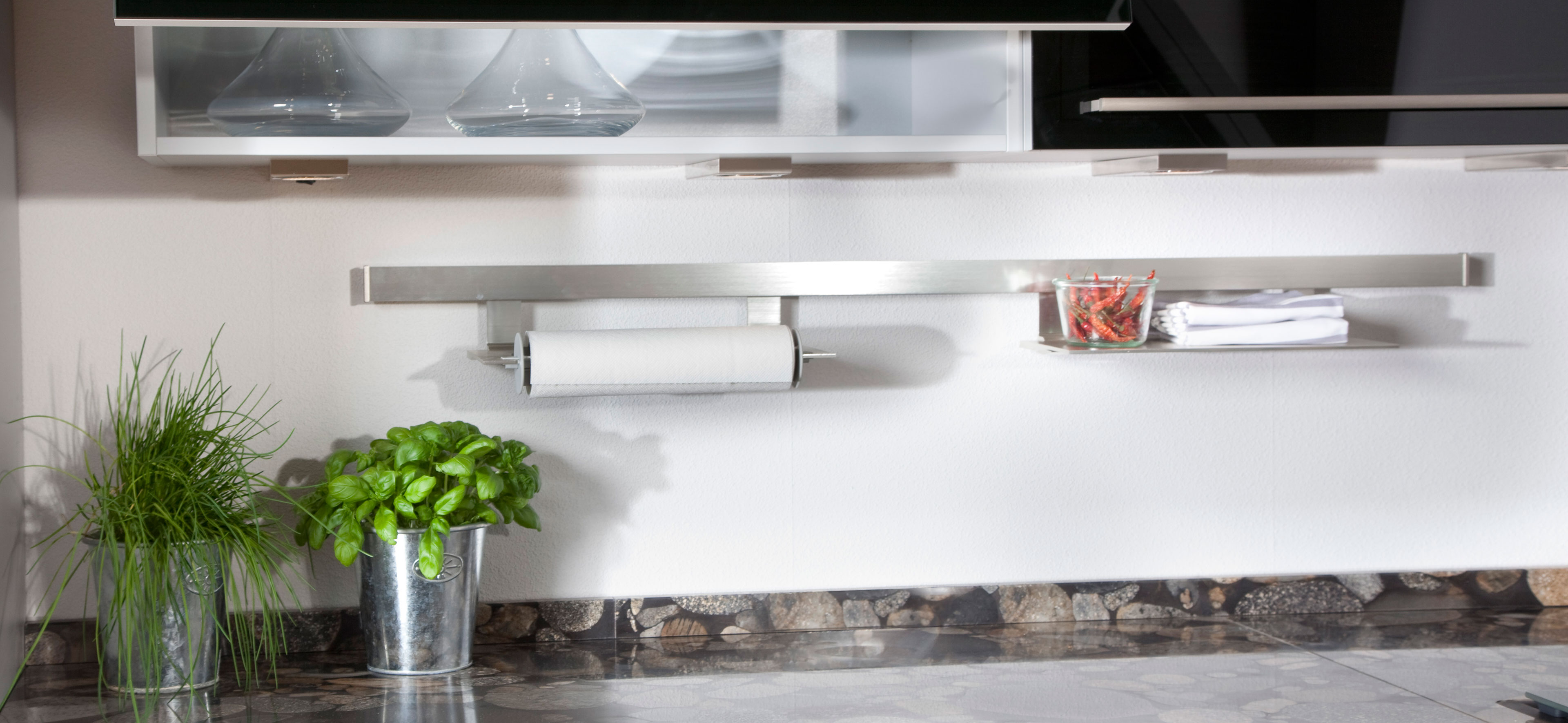 Marquardt Küchen: Relingsystem 3840x1770