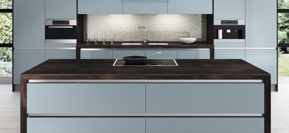Arbeitsplatten aus quarz, edelstahl und glas – marquardt küchen