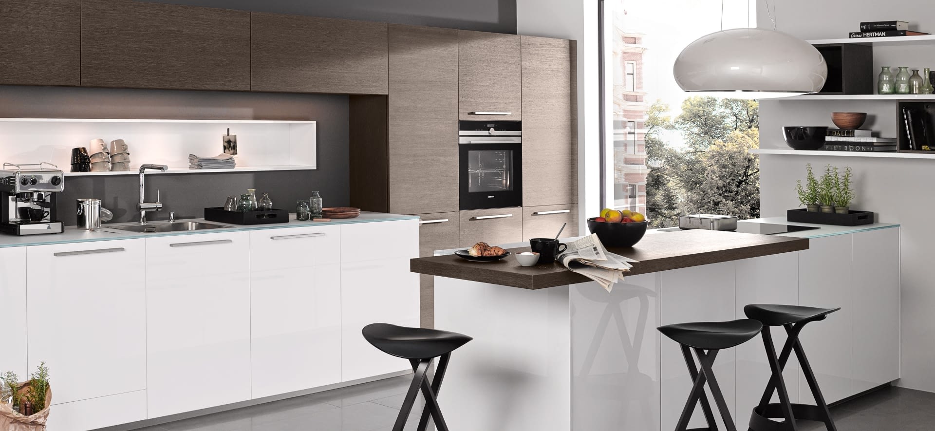 Moderne 2-Zeilen Küche Nova Lack Arcticweiß und Eiche ...